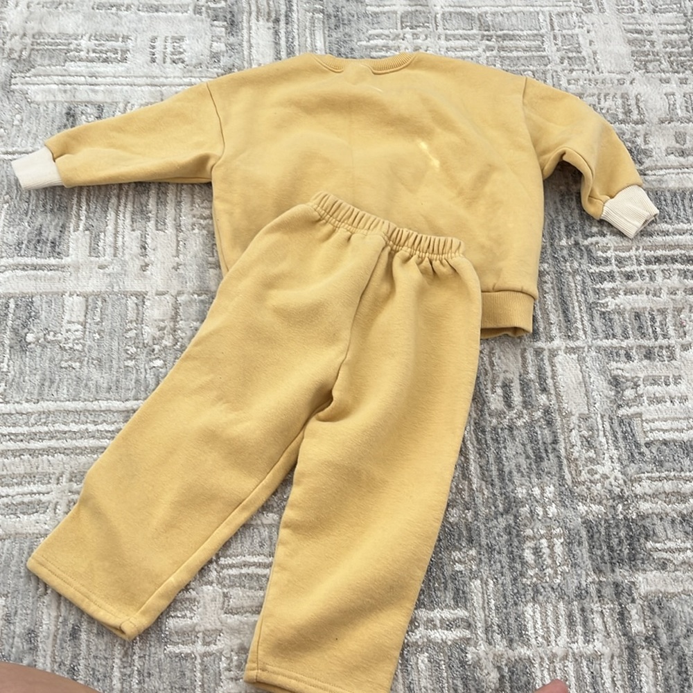 Korean toddler fall/winter outfit - Picture 5 of 5